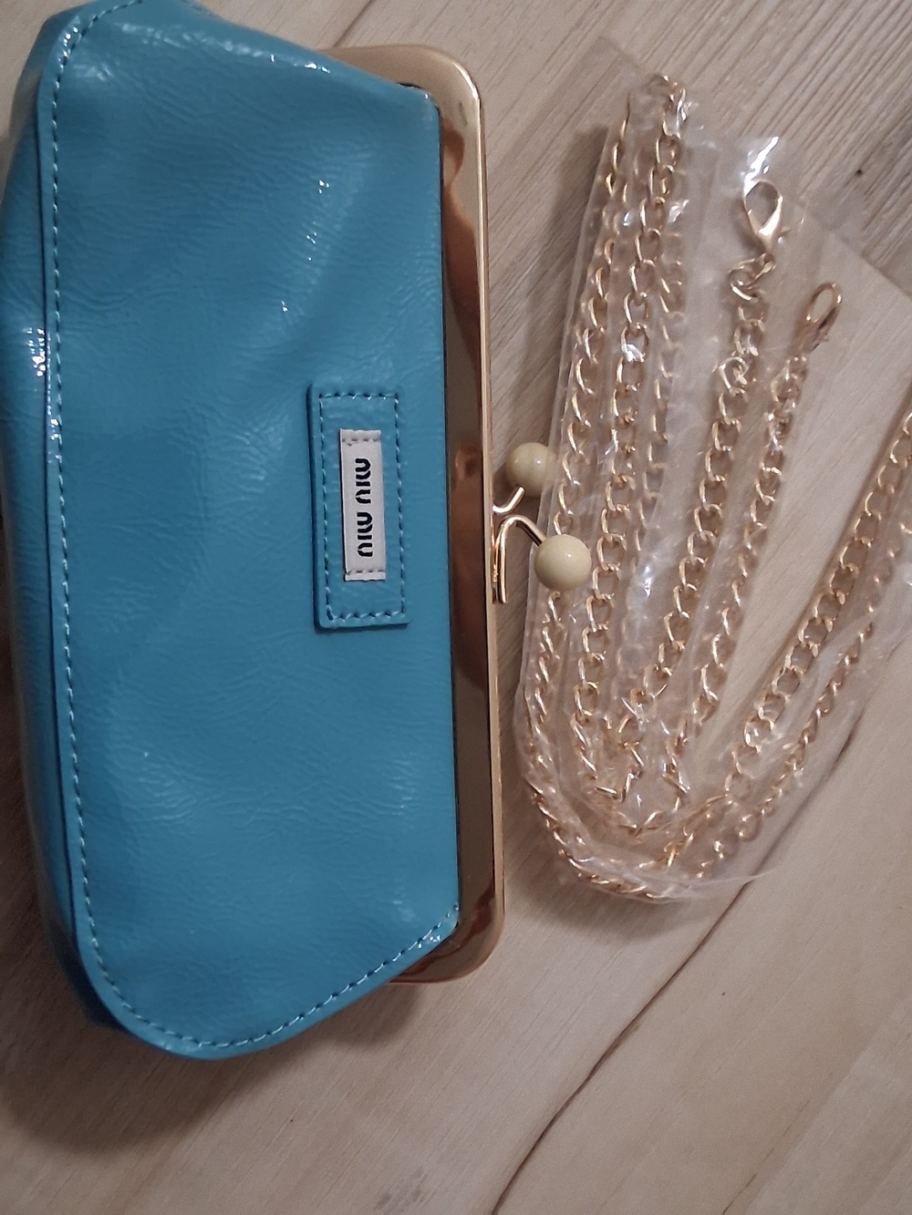 Gwp/novelty Mumiu Bright Turquoise Patent Frame Crossbody Bag with Gold Chain
